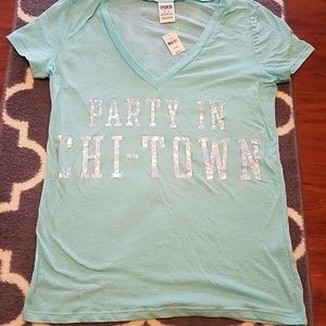 VS pink v neck shirt